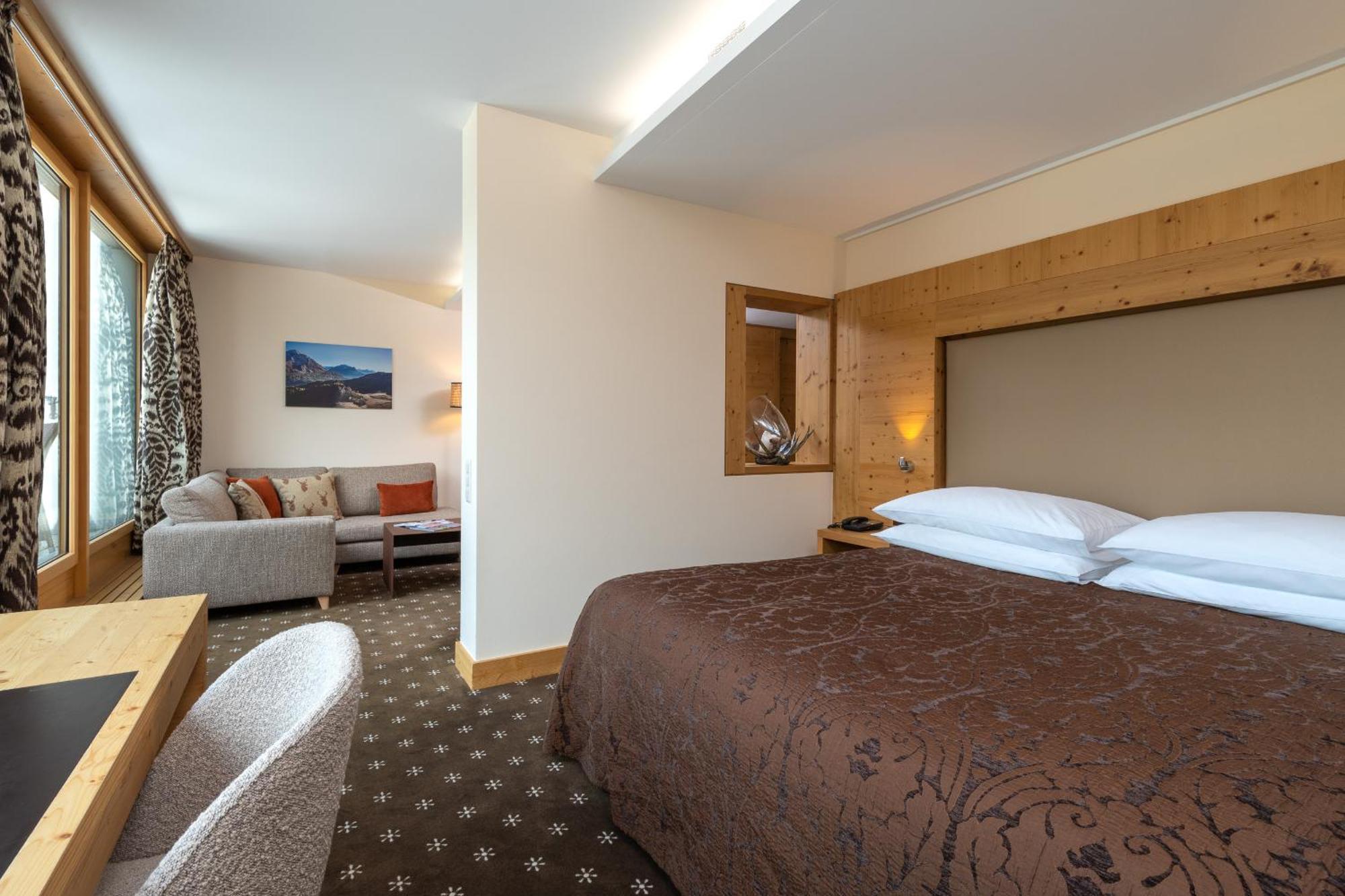 Nira Alpina Hotell Silvaplana Exteriör bild