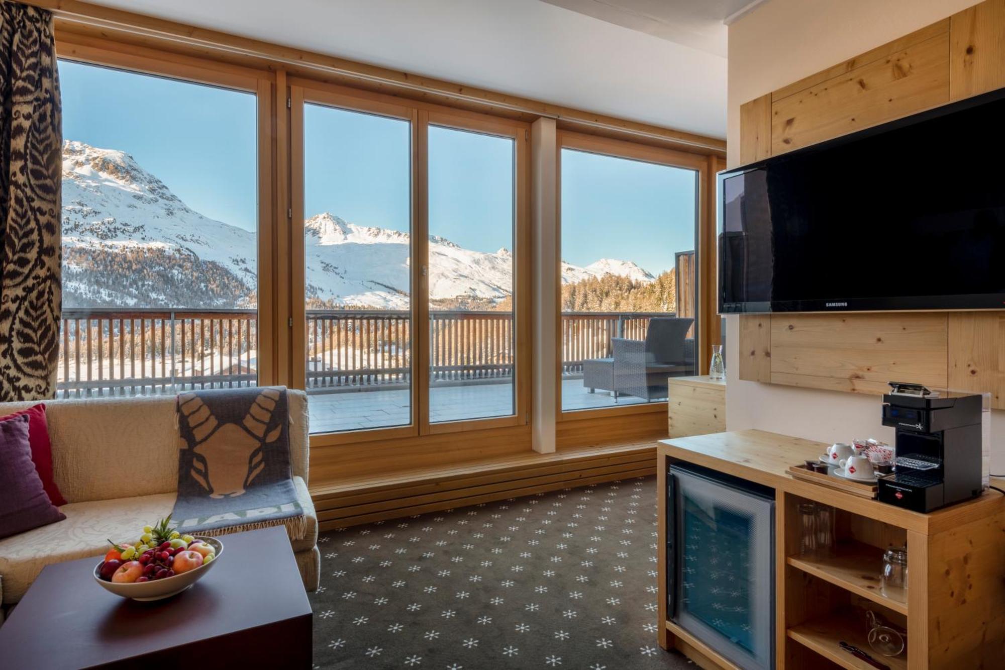 Nira Alpina Hotell Silvaplana Exteriör bild