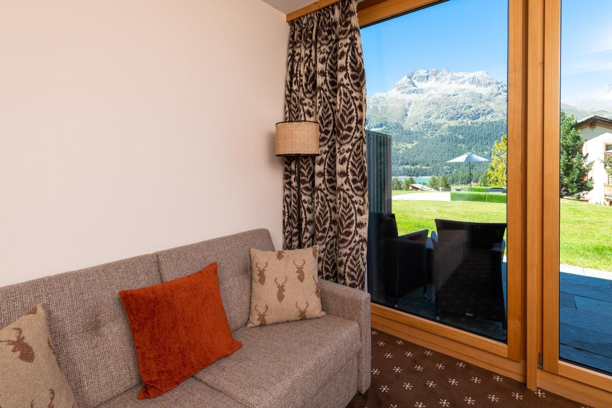 Nira Alpina Hotell Silvaplana Exteriör bild
