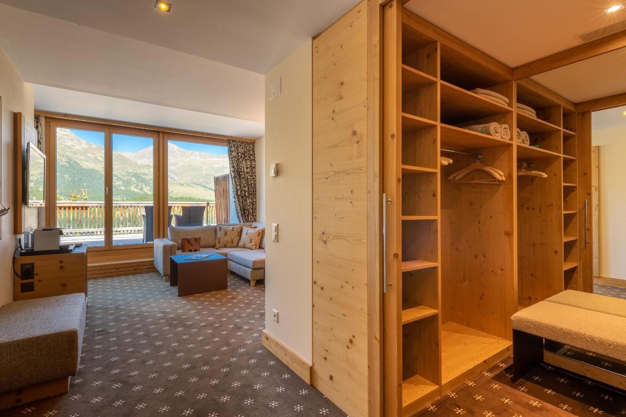 Nira Alpina Hotell Silvaplana Exteriör bild